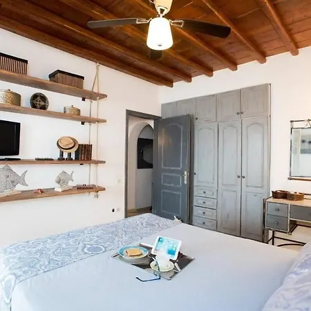 With Amazing Balcony View Of Mykonos Apartment *